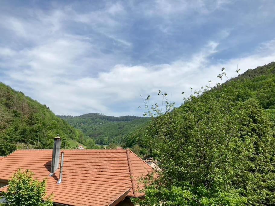 La Belle Vallee Lalaye Luaran gambar
